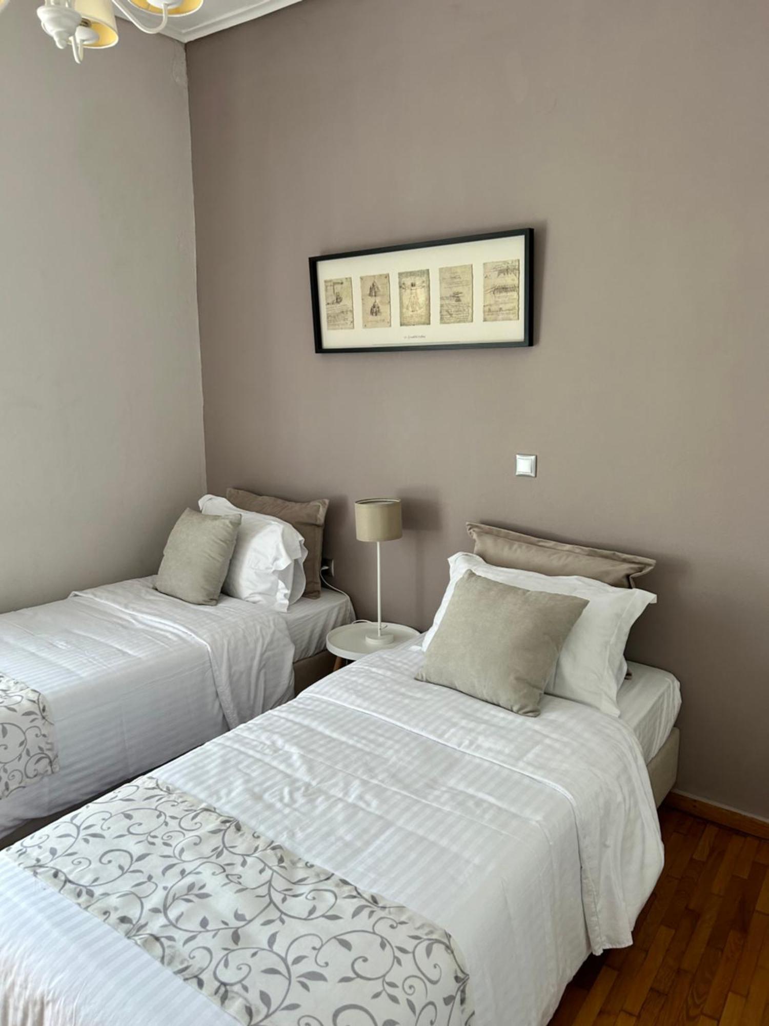 Beautiful Apartment Next To Metro Station Athen Exterior foto